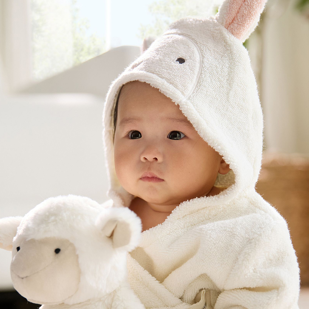 High-Quality Lamb Design Hooded Bathrobe for Newborns