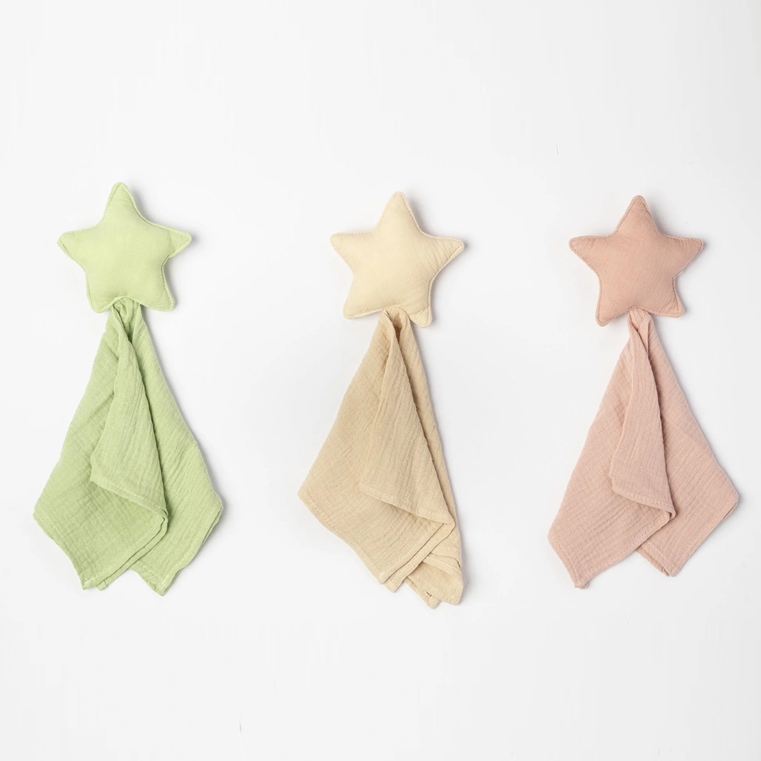 Volume production of assorted star security blankets with export-grade quality control for OEM clients