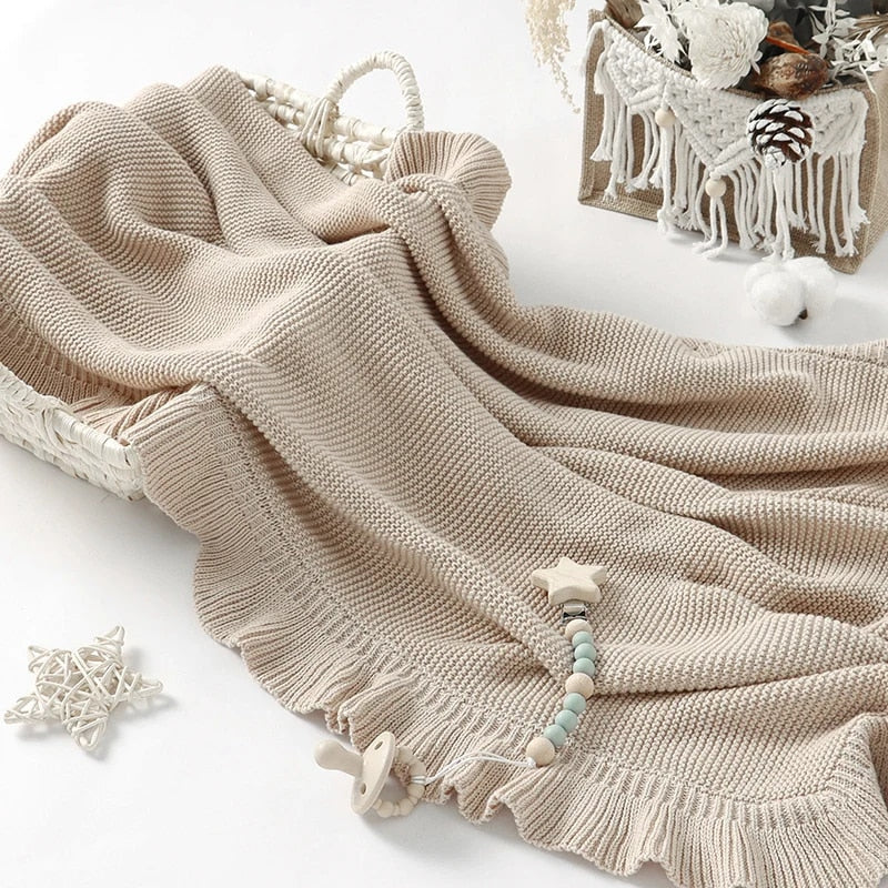 Premium knitted cotton nursery blankets with ruffle edges from certified baby textile factory