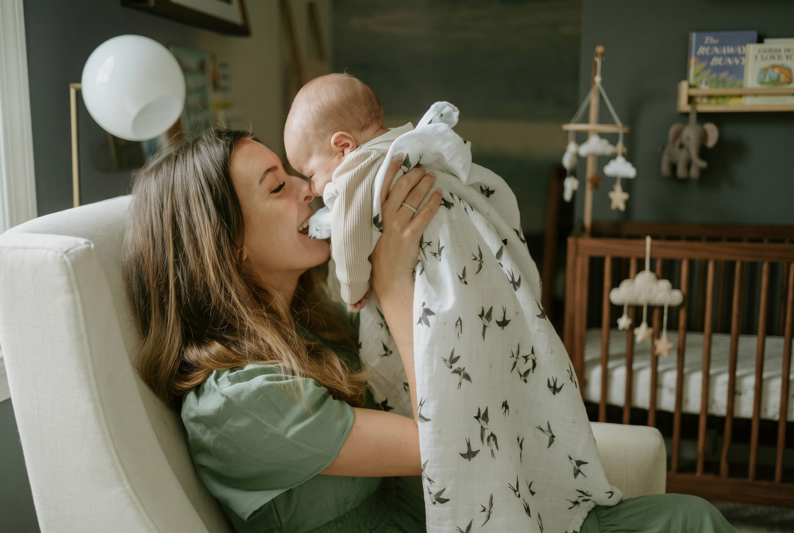 The Anatomy of a Best-Seller: Why Swaddle Blankets Define Newborn Retail Success